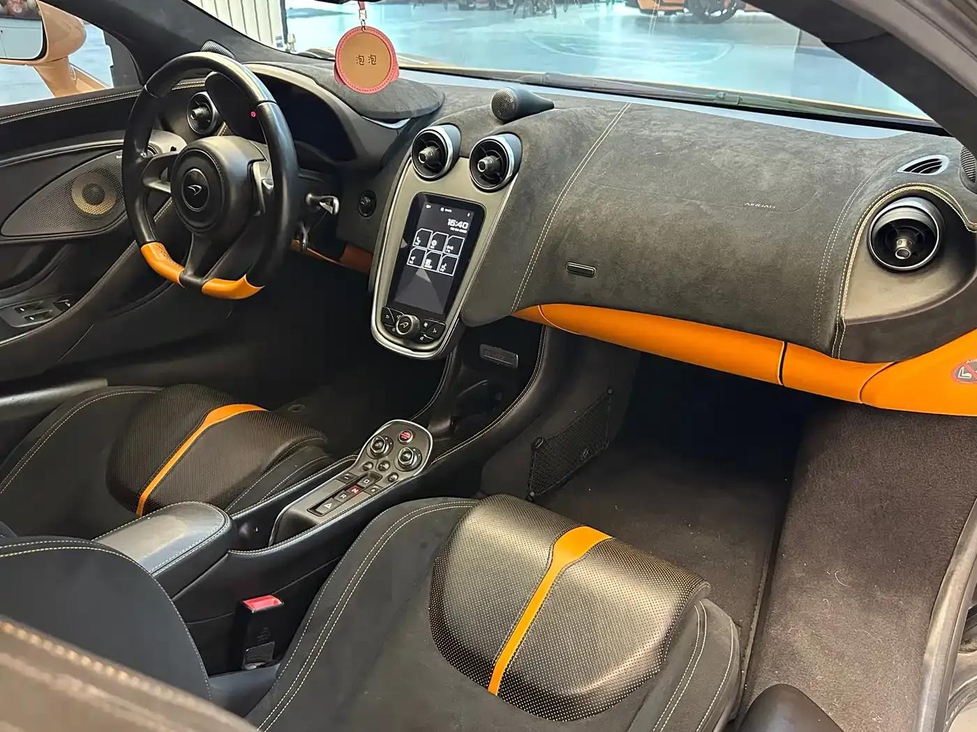 McLaren 540C 2015 3.8T Coupe — миниатюра 9