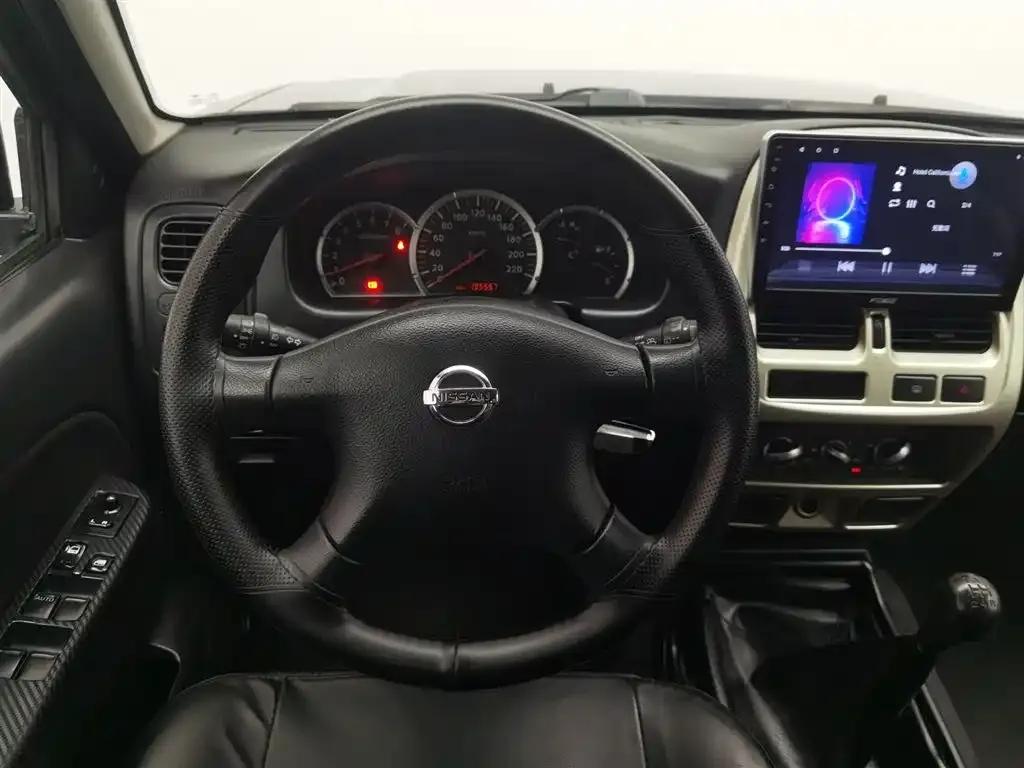 Nissan Paladin 2008 2.4L 2WD Standard Edition — миниатюра 11