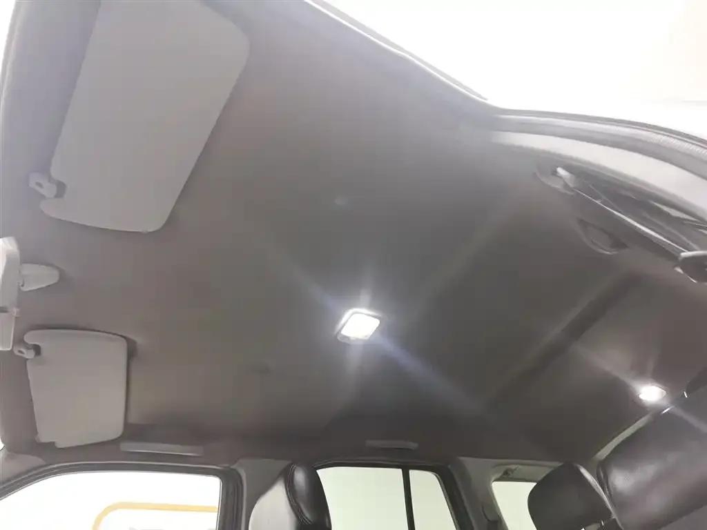 Nissan Paladin 2008 2.4L 2WD Standard Edition — миниатюра 14