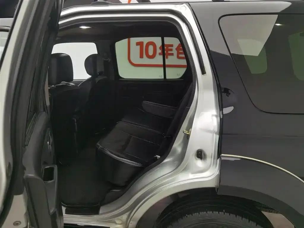 Nissan Paladin 2008 2.4L 2WD Standard Edition — миниатюра 15