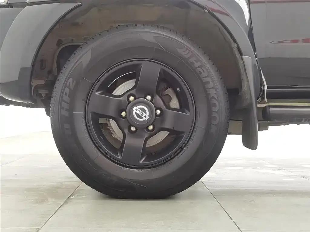 Nissan Paladin 2008 2.4L 2WD Standard Edition — миниатюра 17