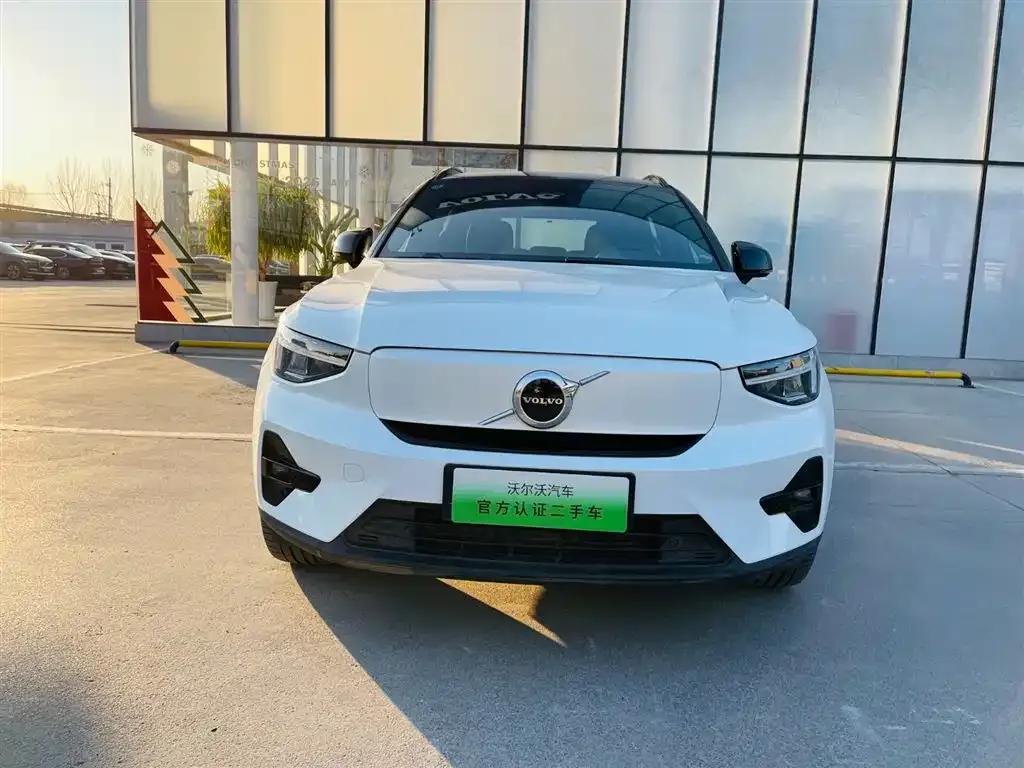 Volvo XC40 PHEV 2023 Long Range Edition — миниатюра 2
