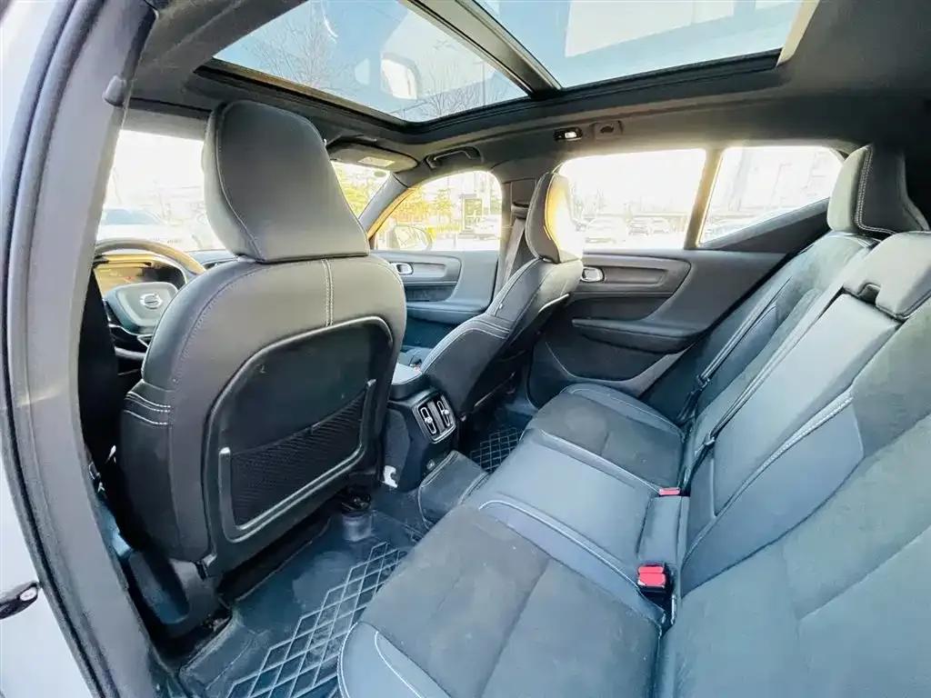 Volvo XC40 PHEV 2023 Long Range Edition — миниатюра 12