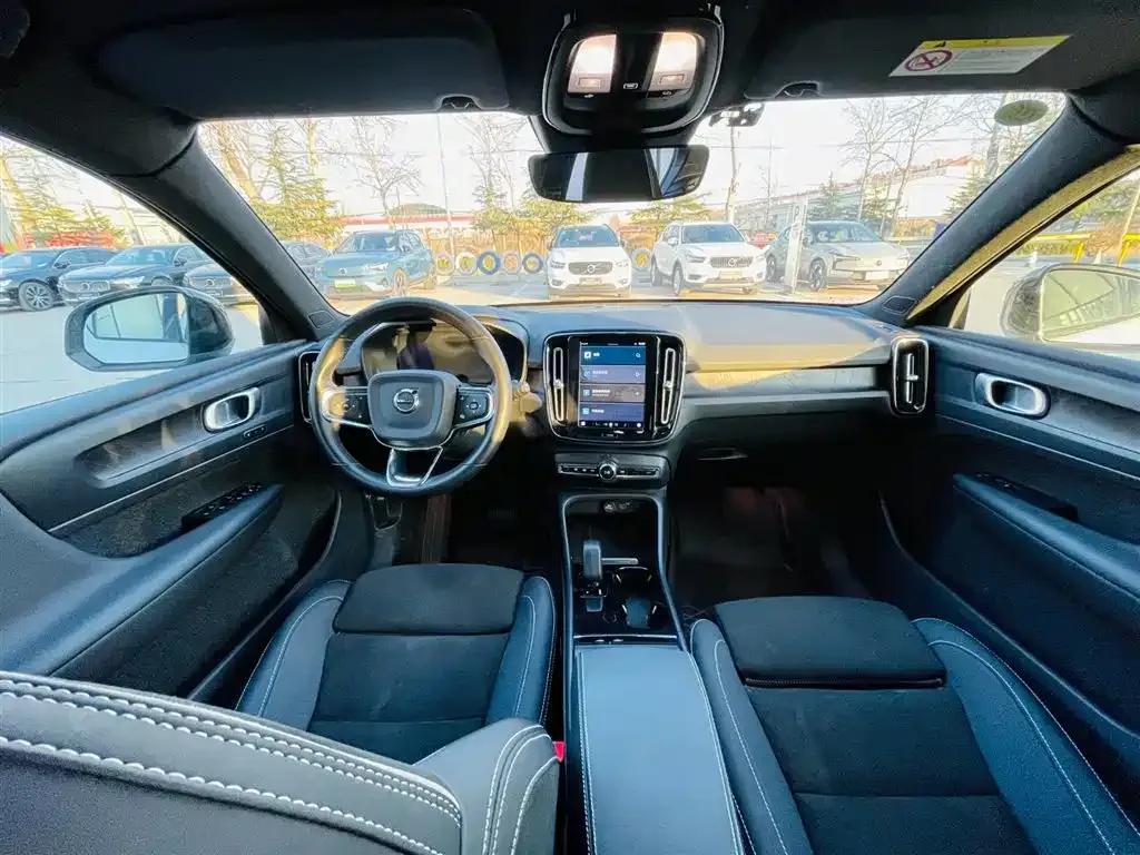 Volvo XC40 PHEV 2023 Long Range Edition — миниатюра 13