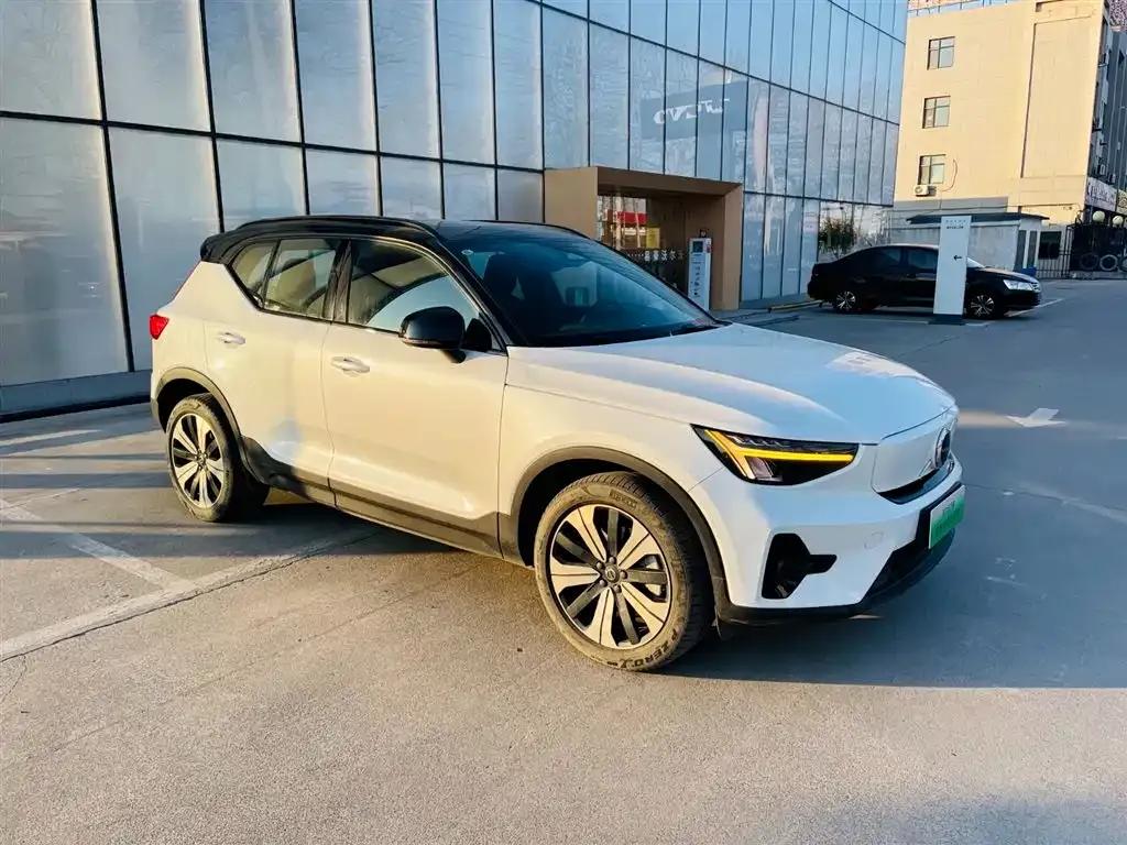 Volvo XC40 PHEV 2023 Long Range Edition — миниатюра 8
