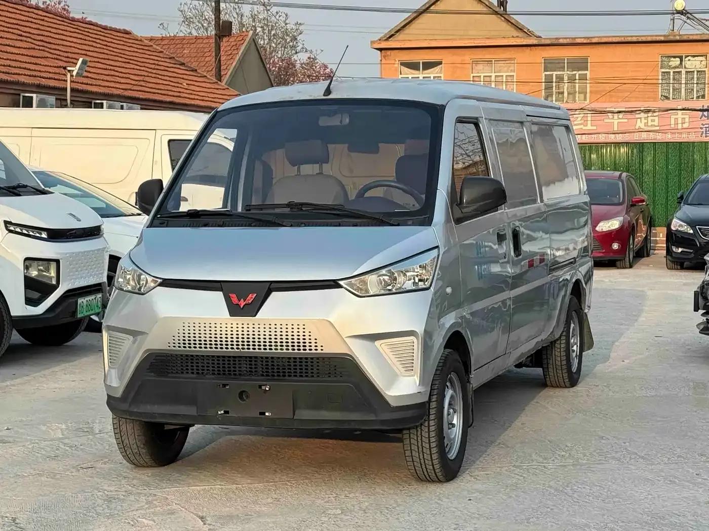 Wuling Rongguang EV 2020 Basic 2-Seater with Closed Windows 300km Range — миниатюра 1