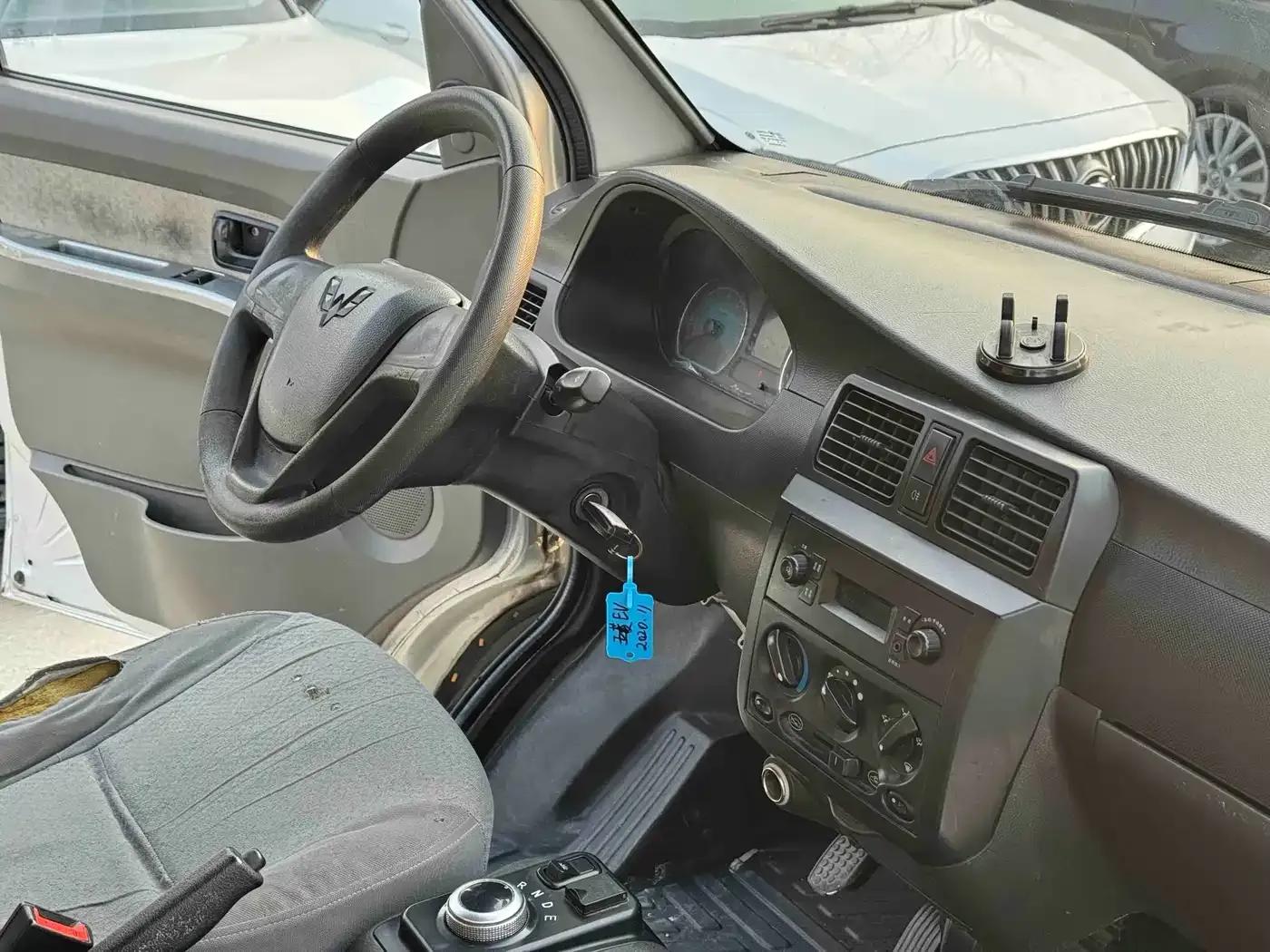 Wuling Rongguang EV 2020 Basic 2-Seater with Closed Windows 300km Range — миниатюра 6