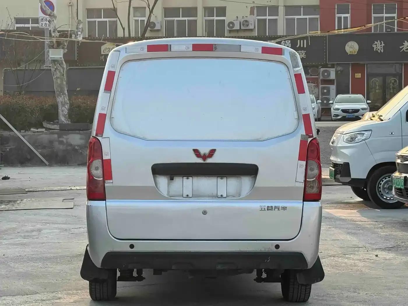 Wuling Rongguang EV 2020 Basic 2-Seater with Closed Windows 300km Range — миниатюра 10