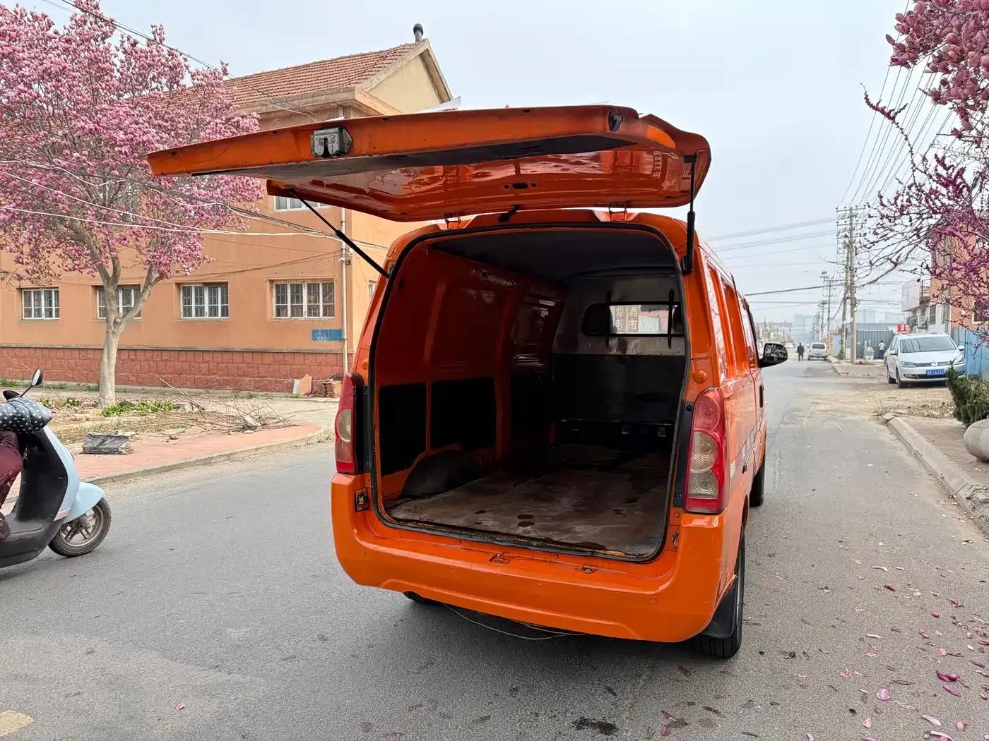 Wuling Rongguang EV 2020 Basic 2-Seater with Closed Windows 300km Range — миниатюра 8