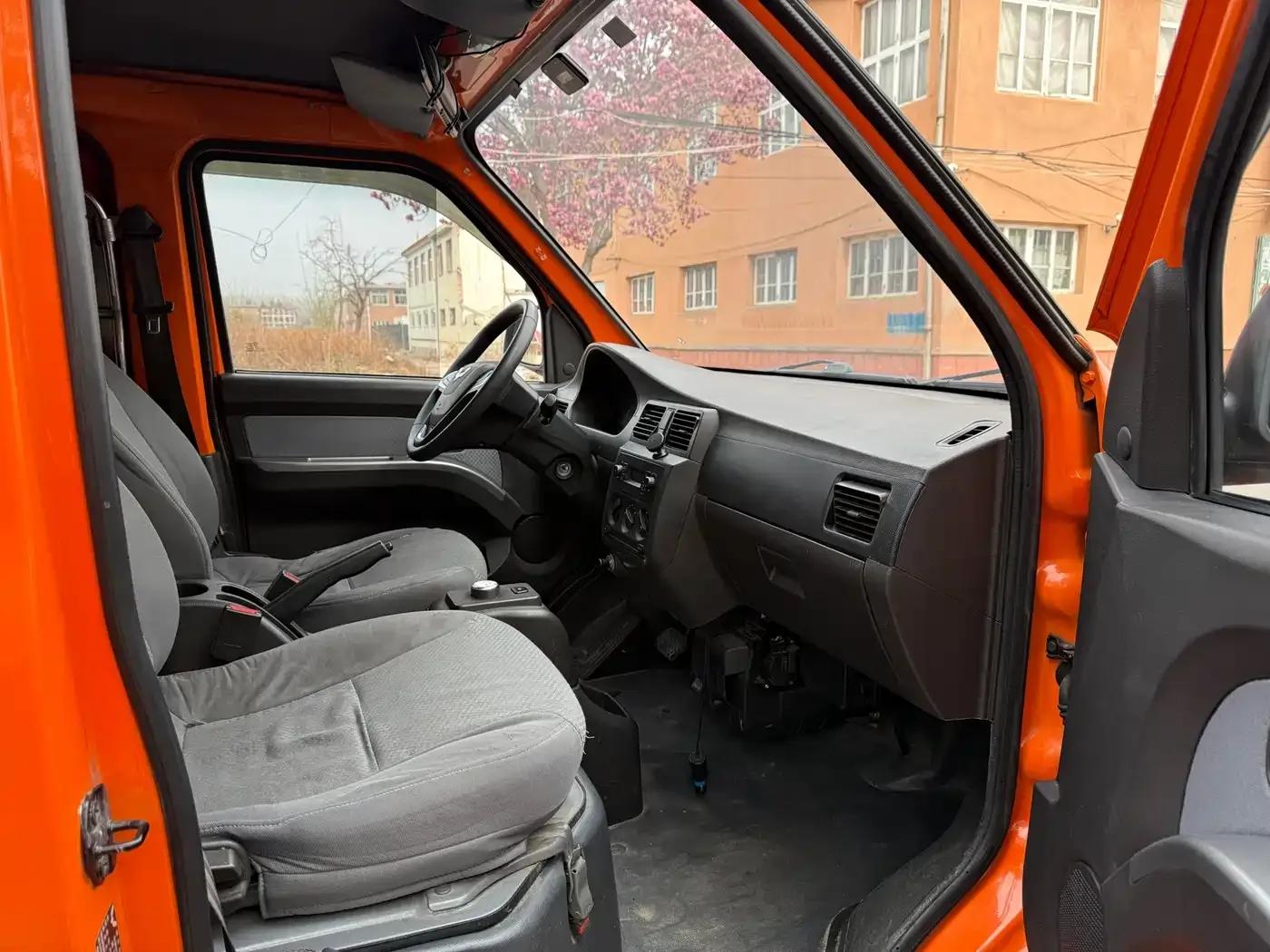 Wuling Rongguang EV 2020 Basic 2-Seater with Closed Windows 300km Range — миниатюра 10