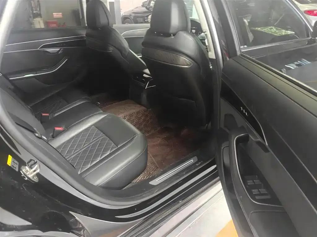 2023 Audi A8 A8L 50 TFSI quattro Premium Edition — миниатюра 11