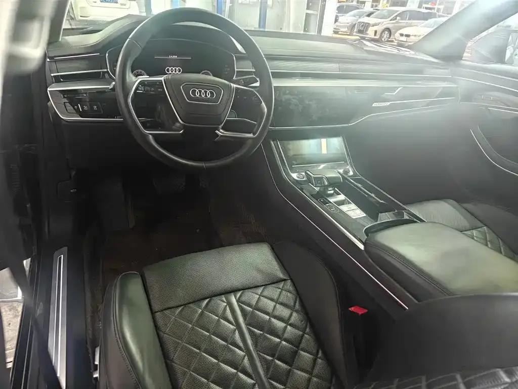 2023 Audi A8 A8L 50 TFSI quattro Premium Edition — миниатюра 10