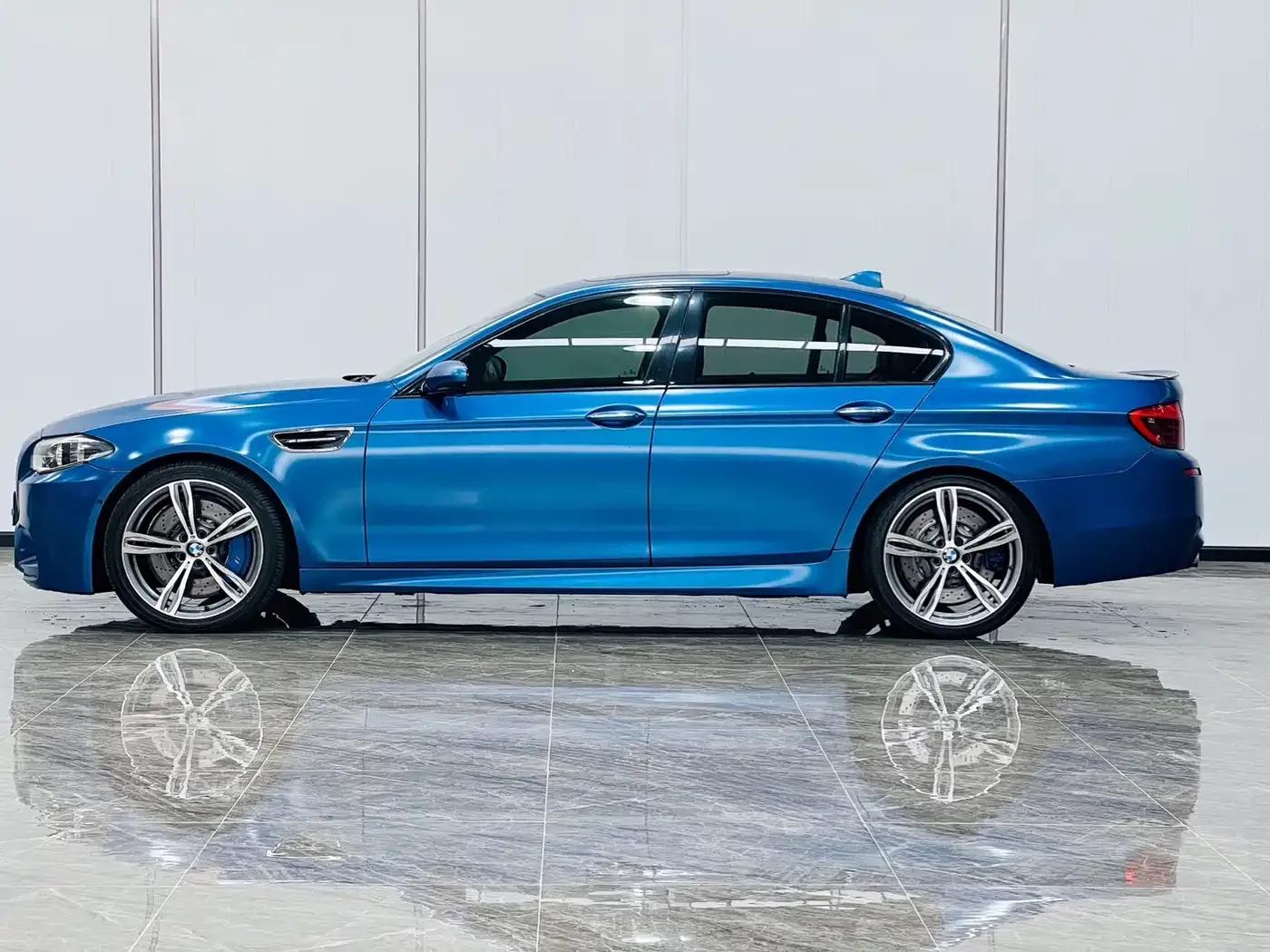 2014 BMW M5 Year of the Horse Limited Edition — миниатюра 4