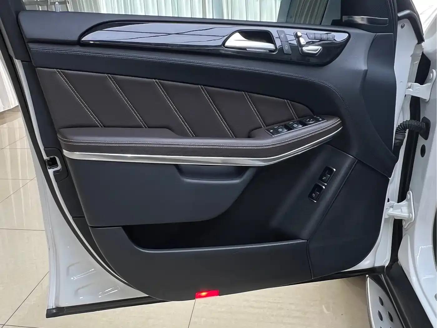 2017 Mercedes-Benz GLS AMG 63 4MATIC — миниатюра 8