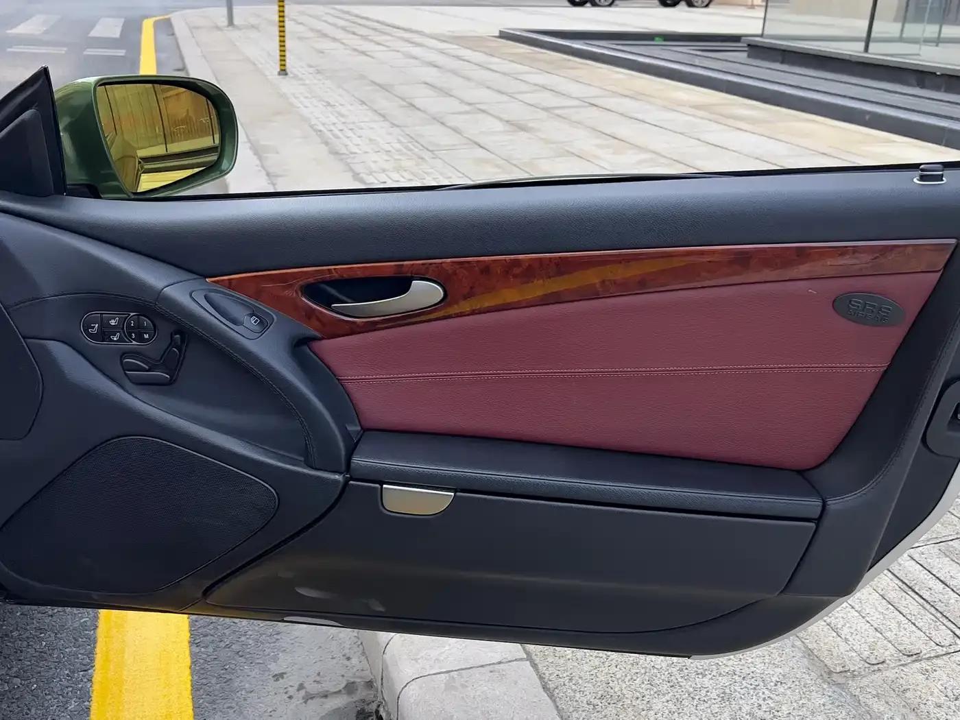 Mercedes-Benz SL-Class 2010 SL 300 — миниатюра 18