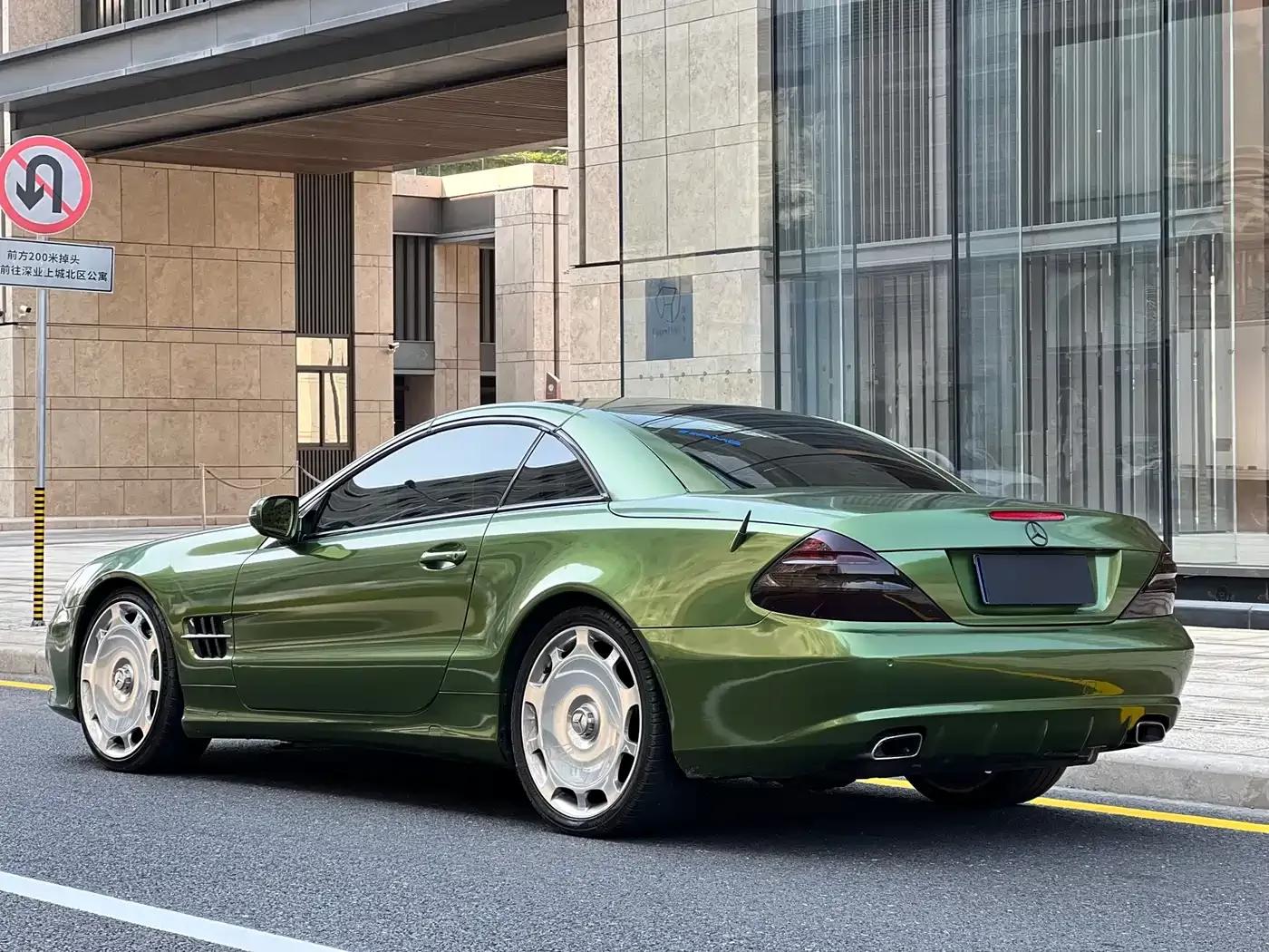 Mercedes-Benz SL-Class 2010 SL 300 — миниатюра 23