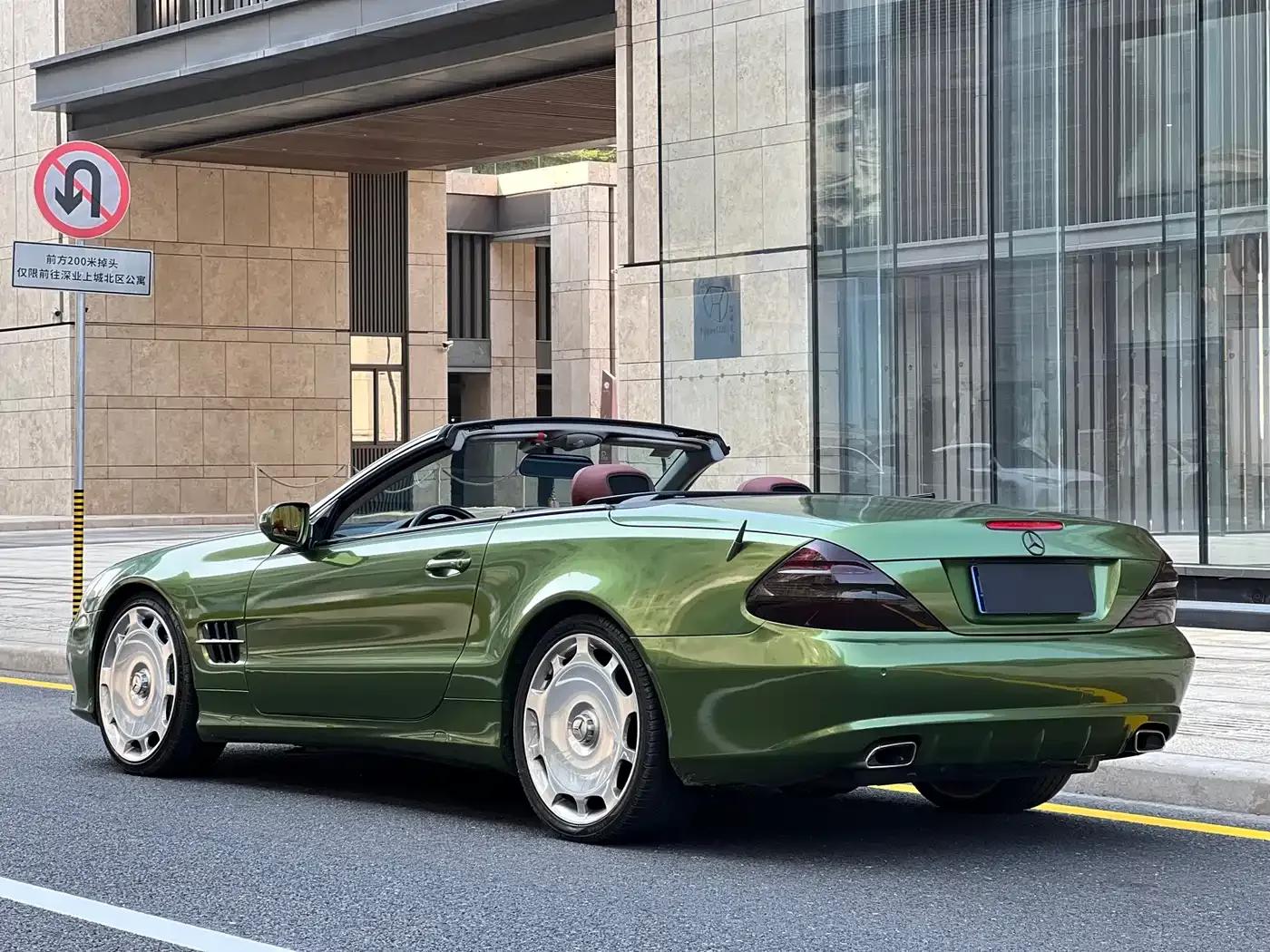Mercedes-Benz SL-Class 2010 SL 300 — миниатюра 24