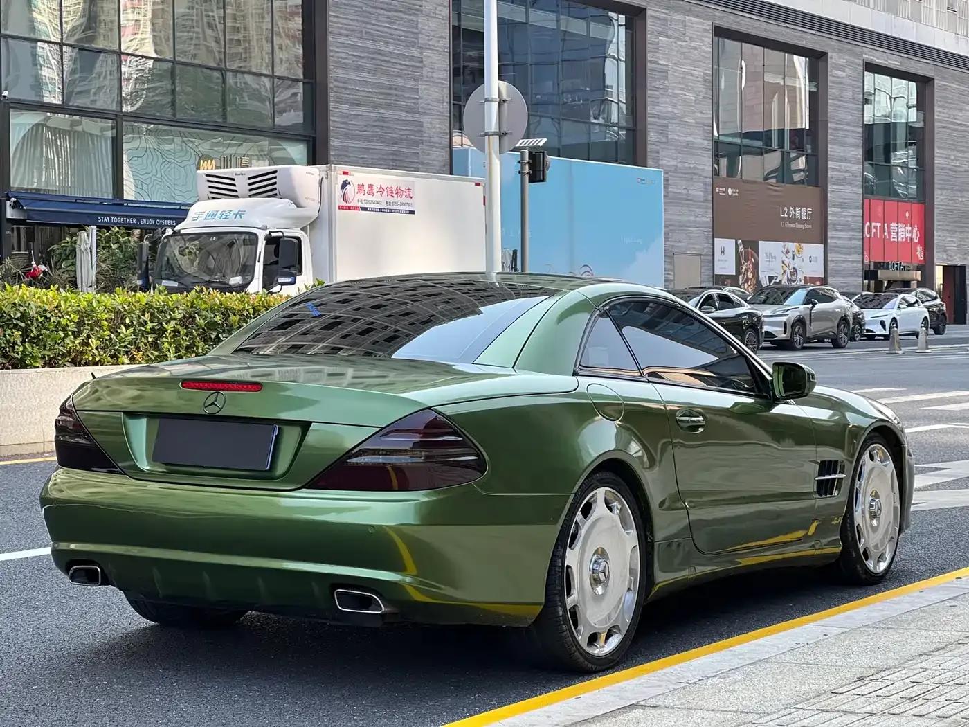 Mercedes-Benz SL-Class 2010 SL 300 — миниатюра 25