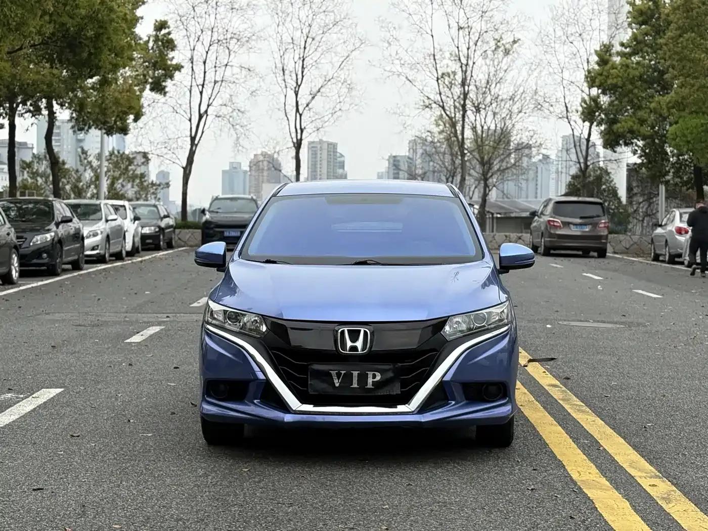 2017 Honda Crider 1.5L CVT Classic Edition — миниатюра 2