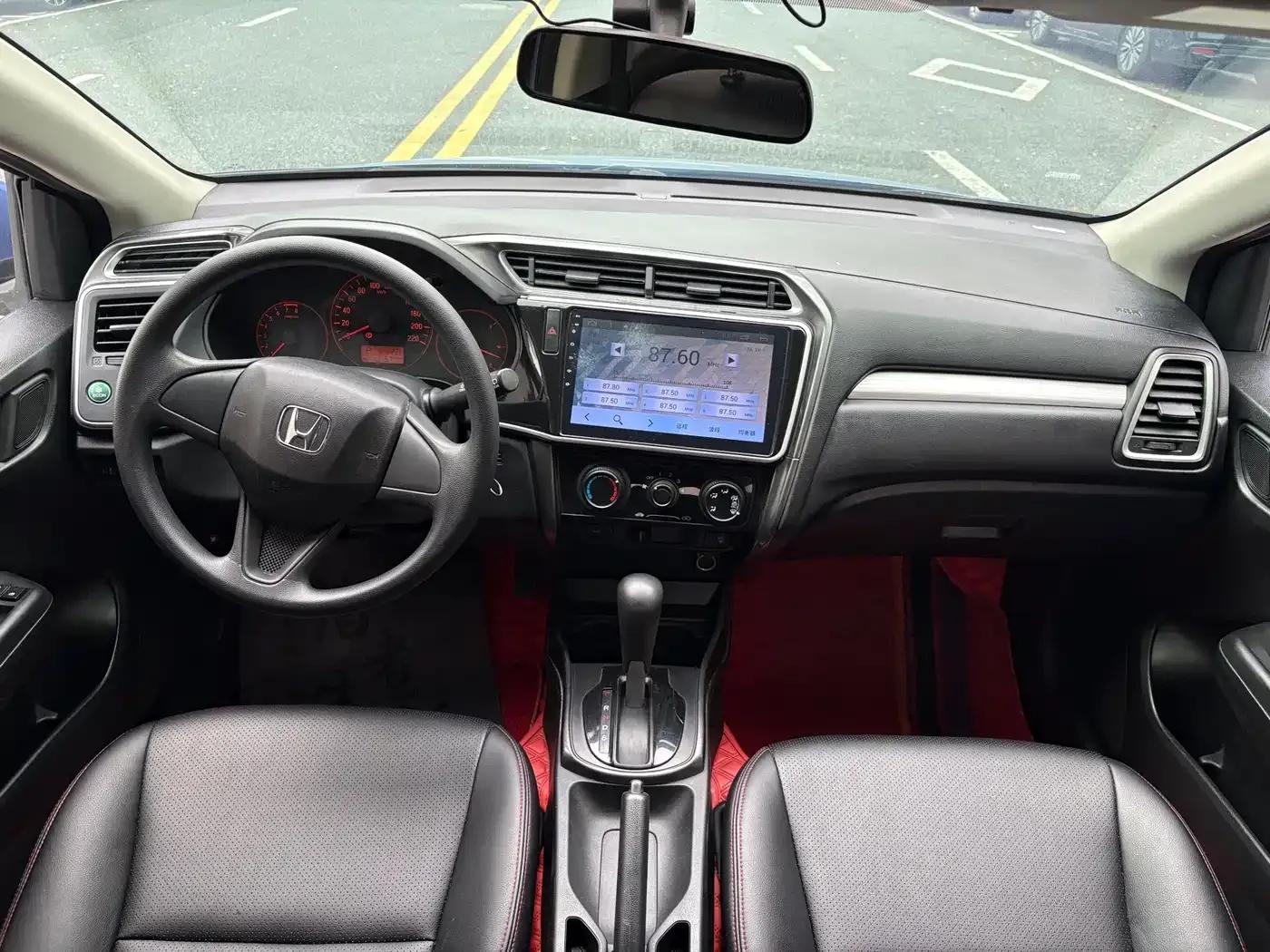 2017 Honda Crider 1.5L CVT Classic Edition — миниатюра 11