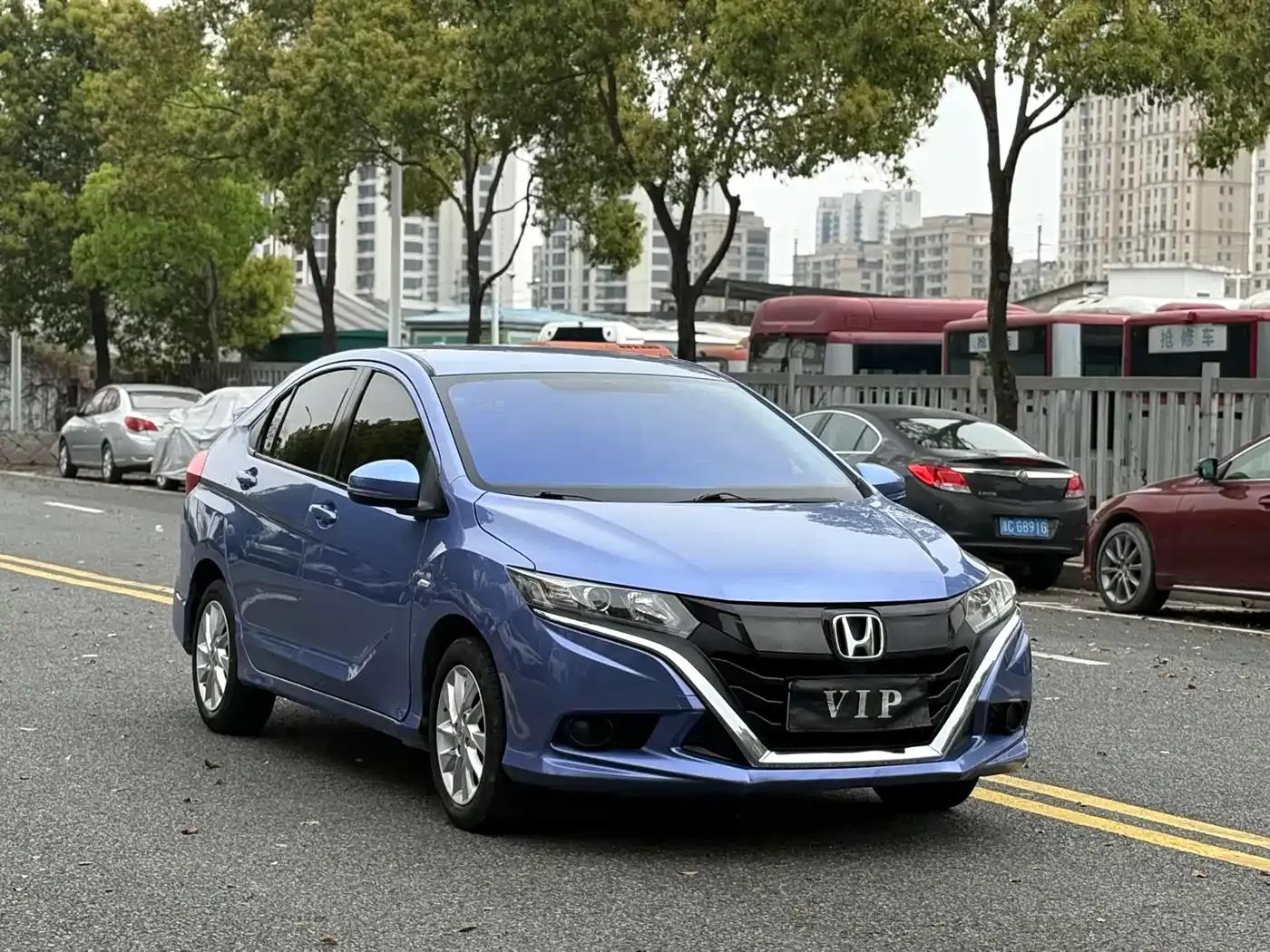2017 Honda Crider 1.5L CVT Classic Edition — миниатюра 3