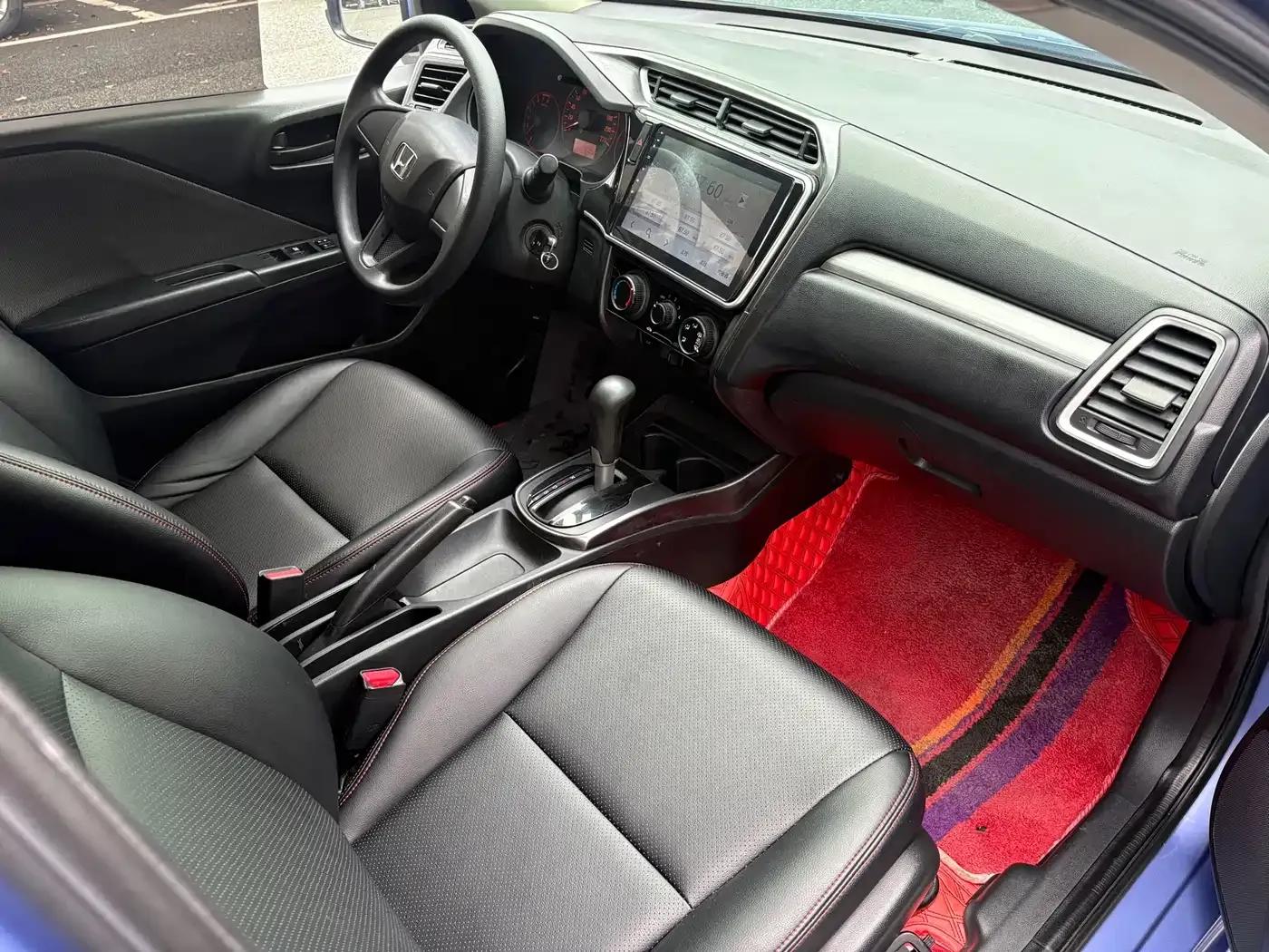 2017 Honda Crider 1.5L CVT Classic Edition — миниатюра 10