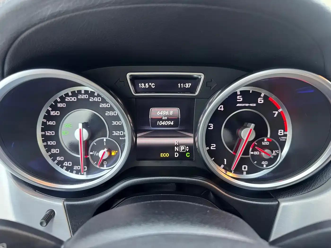 2012 Mercedes-Benz M-Class AMG ML 63 — миниатюра 7