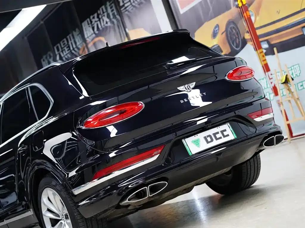 Bentayga Plug-in Hybrid 2021 3.0T PHEV — миниатюра 2