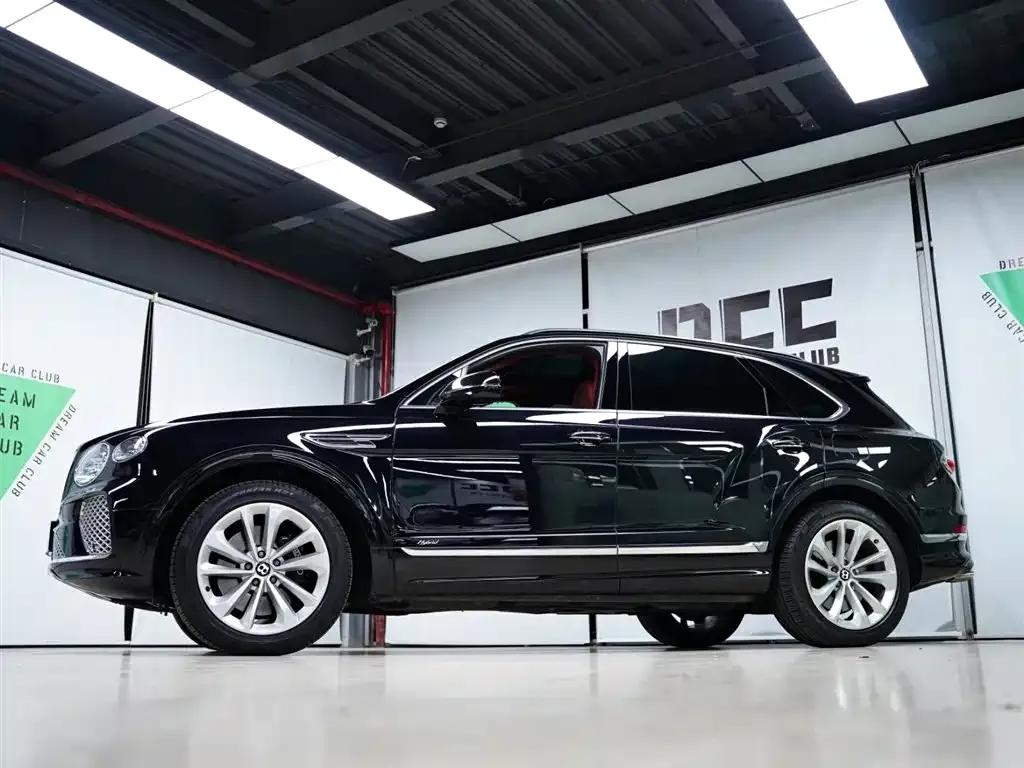 Bentayga Plug-in Hybrid 2021 3.0T PHEV — миниатюра 22