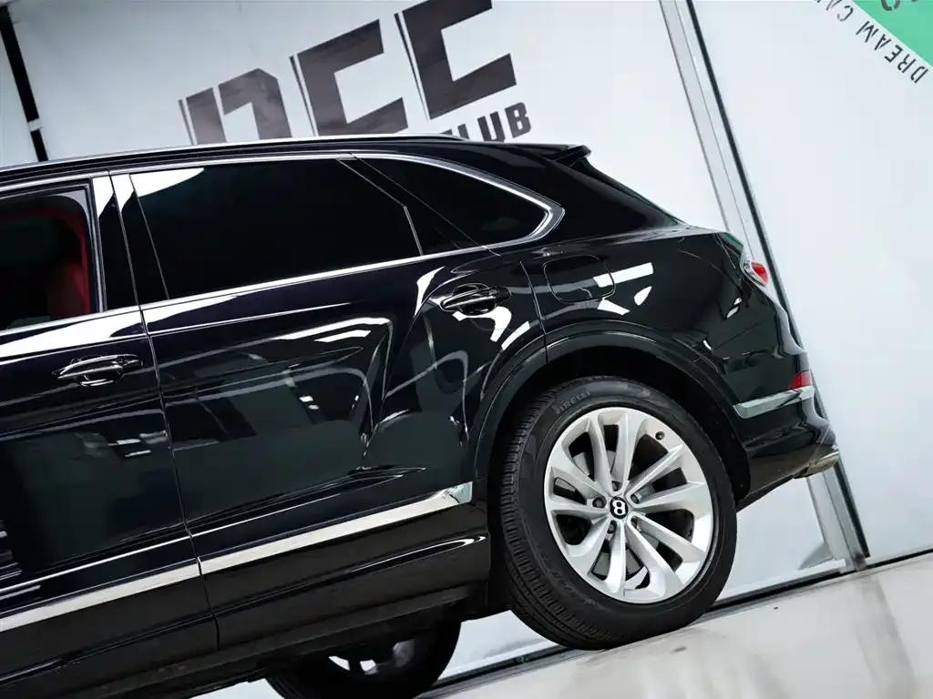 Bentayga Plug-in Hybrid 2021 3.0T PHEV — миниатюра 23