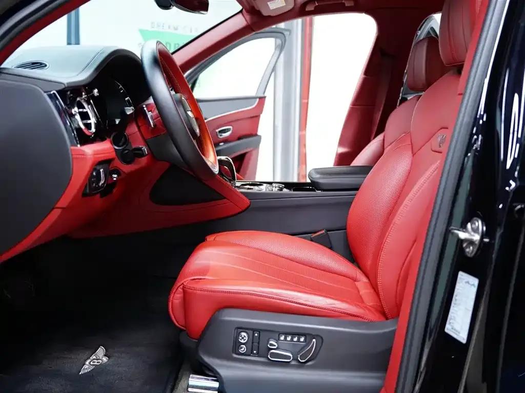 Bentayga Plug-in Hybrid 2021 3.0T PHEV — миниатюра 25