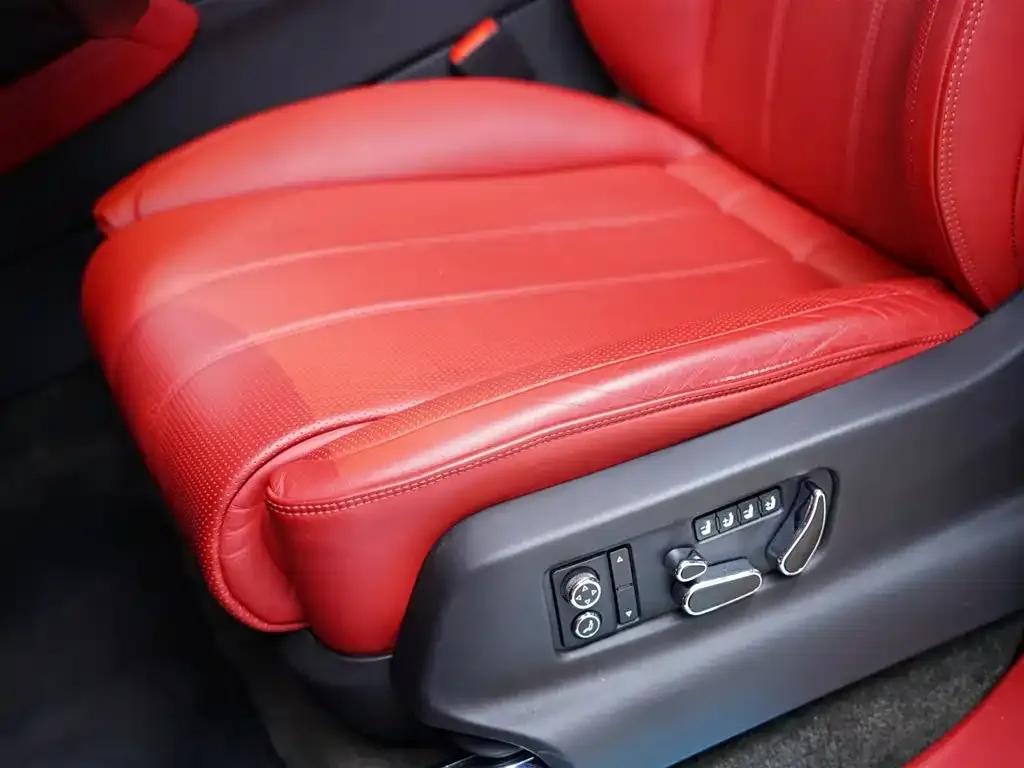 Bentayga Plug-in Hybrid 2021 3.0T PHEV — миниатюра 27