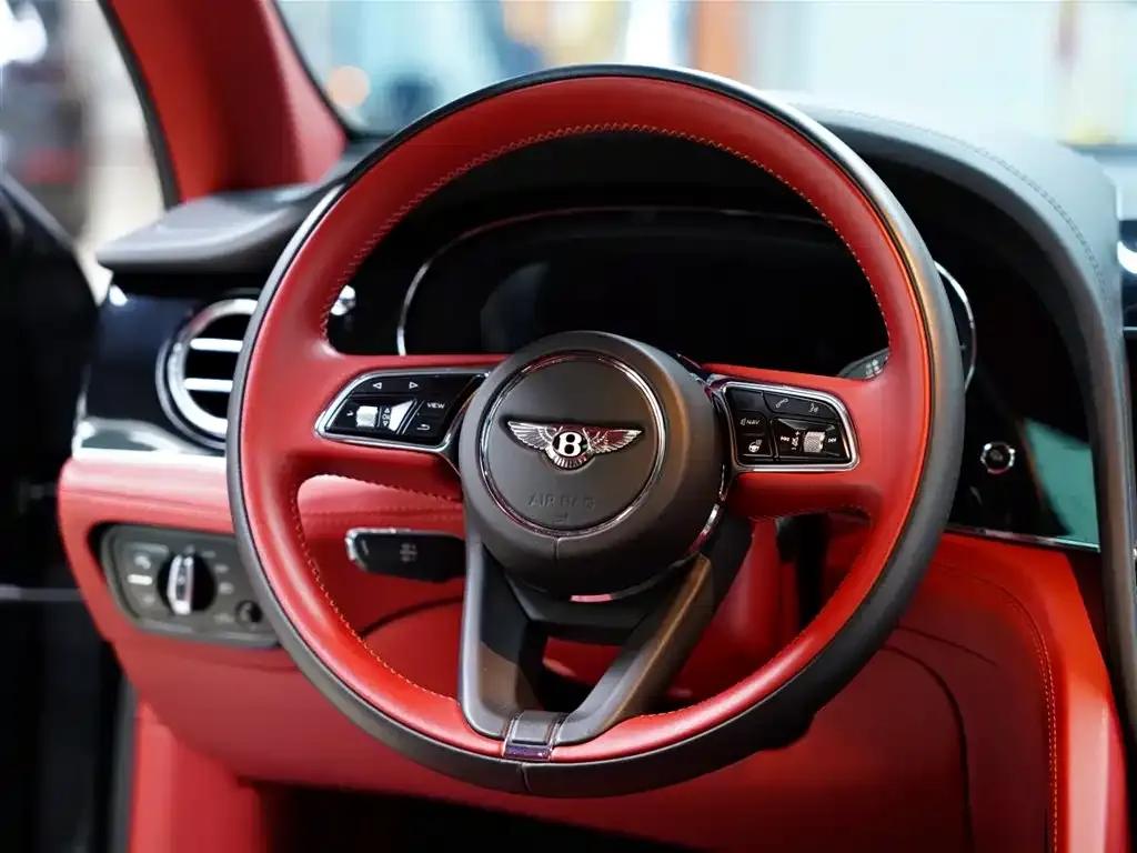 Bentayga Plug-in Hybrid 2021 3.0T PHEV — миниатюра 46