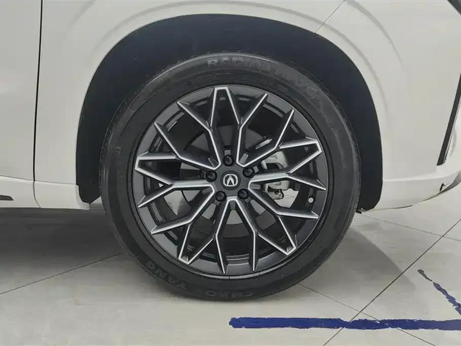 Changan UNI-Z 2025 1.5T Luxury Edition — миниатюра 6