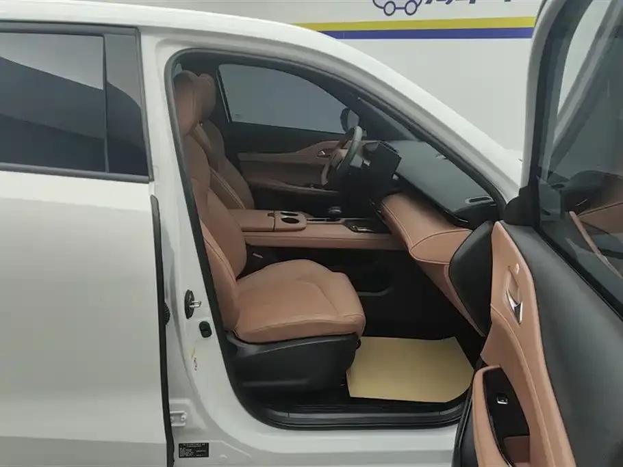 Changan UNI-Z 2025 1.5T Luxury Edition — миниатюра 8