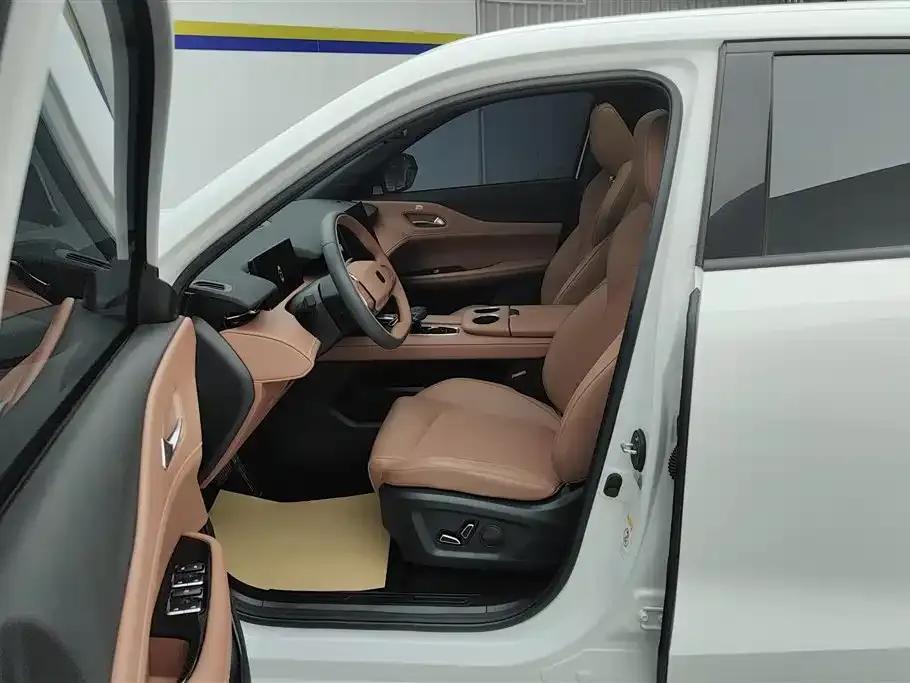 Changan UNI-Z 2025 1.5T Luxury Edition — миниатюра 9
