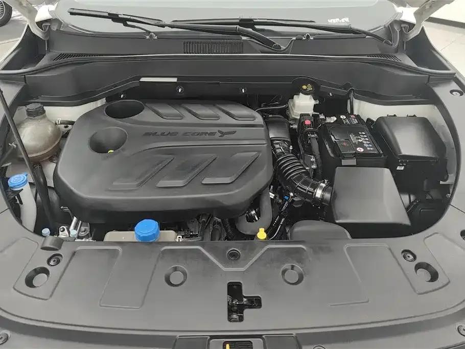 Changan UNI-Z 2025 1.5T Luxury Edition — миниатюра 10