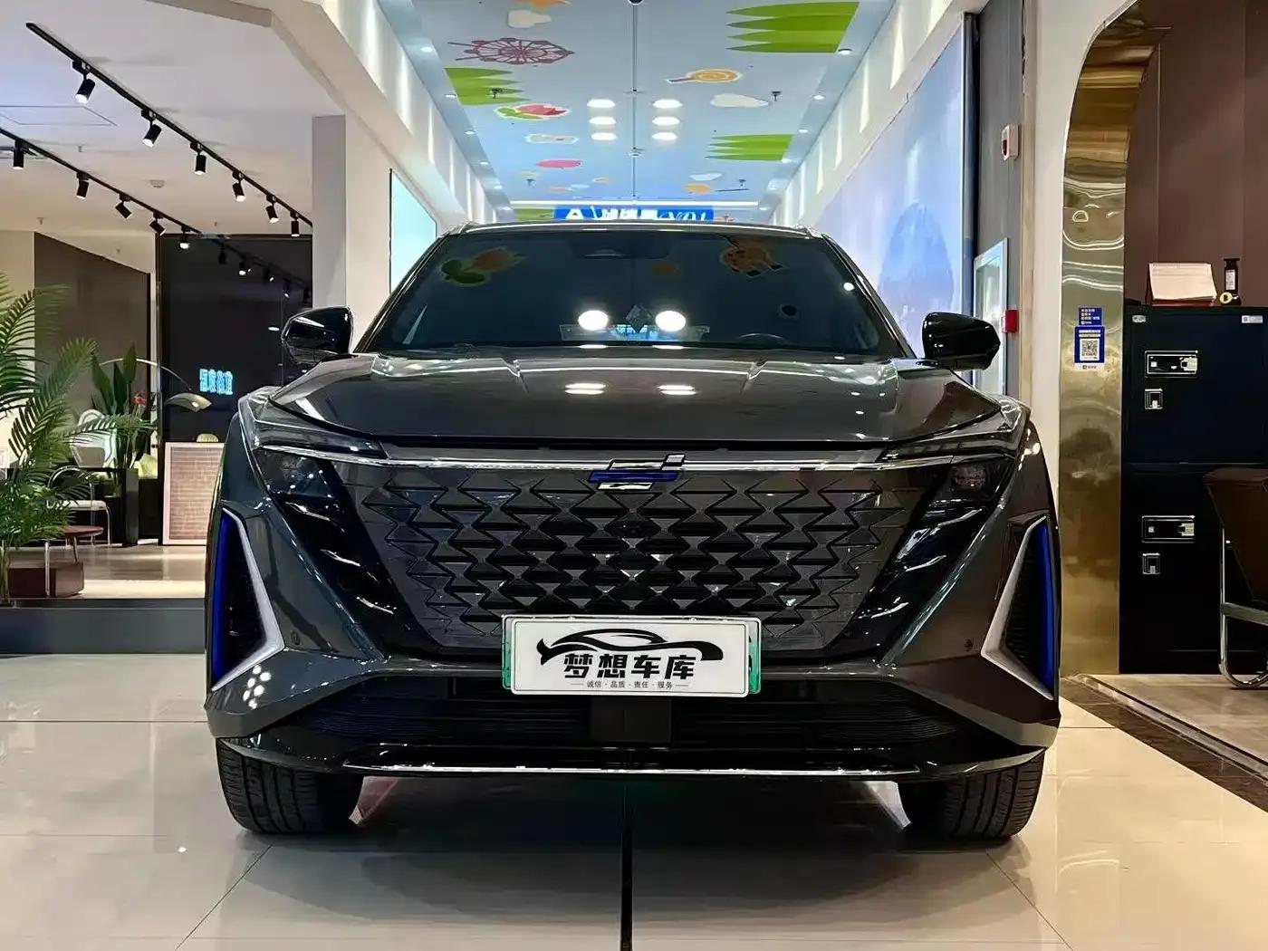 Changan Oushang Z6 New Energy 2022 Blue Whale iDD 150KM Flagship PLUS — миниатюра 2