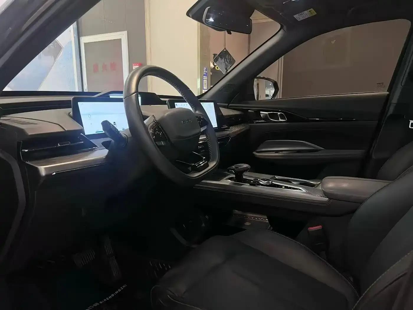 Changan Oushang Z6 New Energy 2022 Blue Whale iDD 150KM Flagship PLUS — миниатюра 4