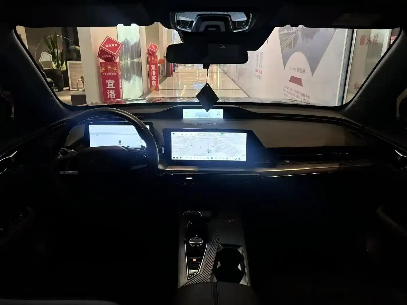 Changan Oushang Z6 New Energy 2022 Blue Whale iDD 150KM Flagship PLUS — миниатюра 5