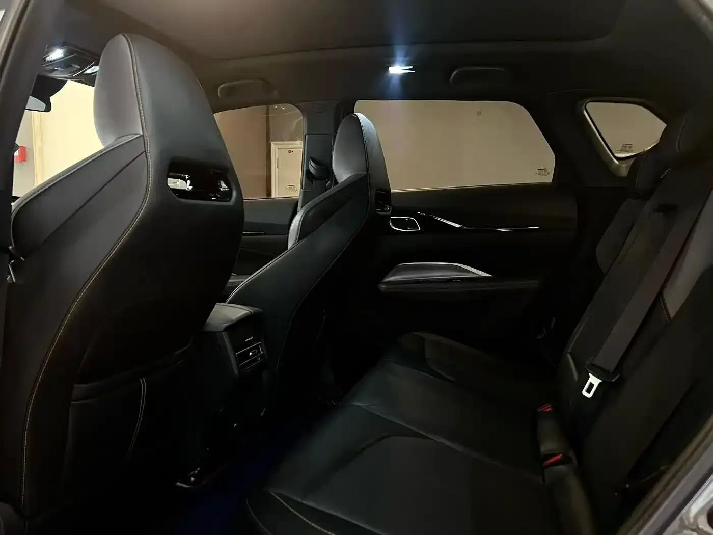 Changan Oushang Z6 New Energy 2022 Blue Whale iDD 150KM Flagship PLUS — миниатюра 6