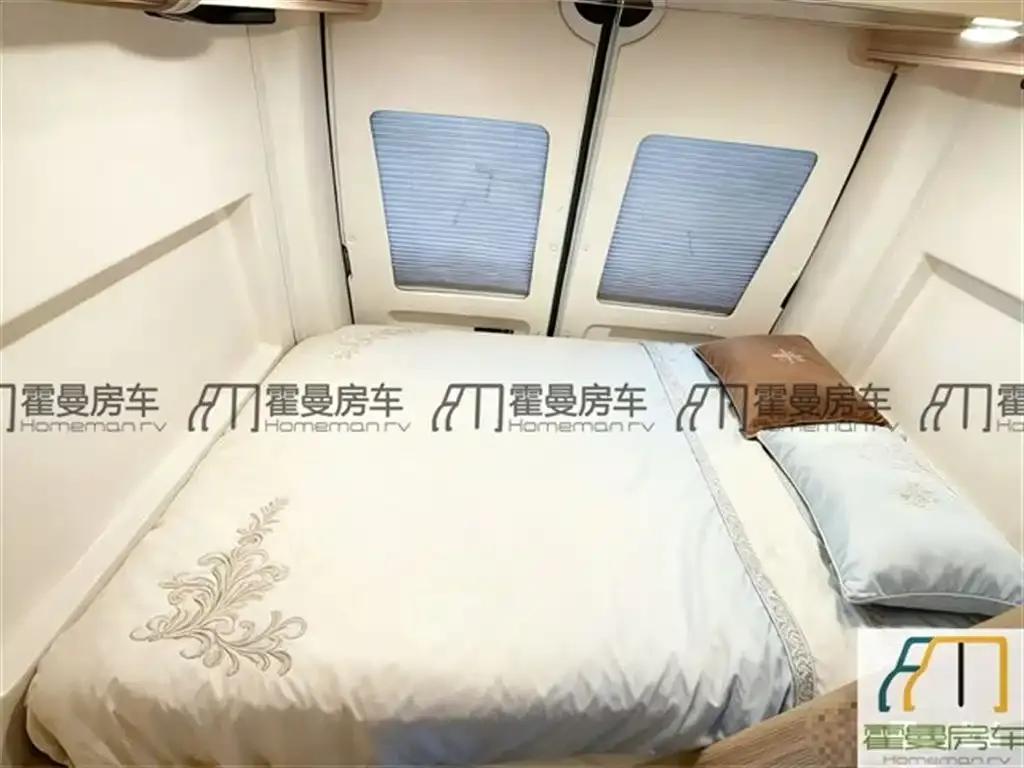 SAIC MAXUS V80B Motorhome 2017 Model 2.5T Diesel Version — миниатюра 13