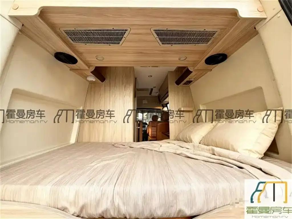 SAIC MAXUS V80B Motorhome 2017 Model 2.5T Diesel Version — миниатюра 14