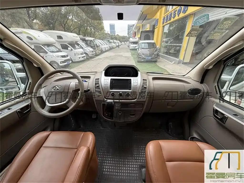 SAIC MAXUS V80B Motorhome 2017 Model 2.5T Diesel Version — миниатюра 5