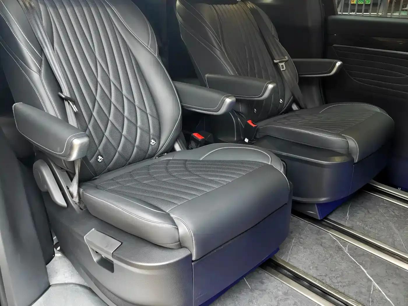 Maxus G90 2024 2.0T Starry Night 7-Seater Edition — миниатюра 13
