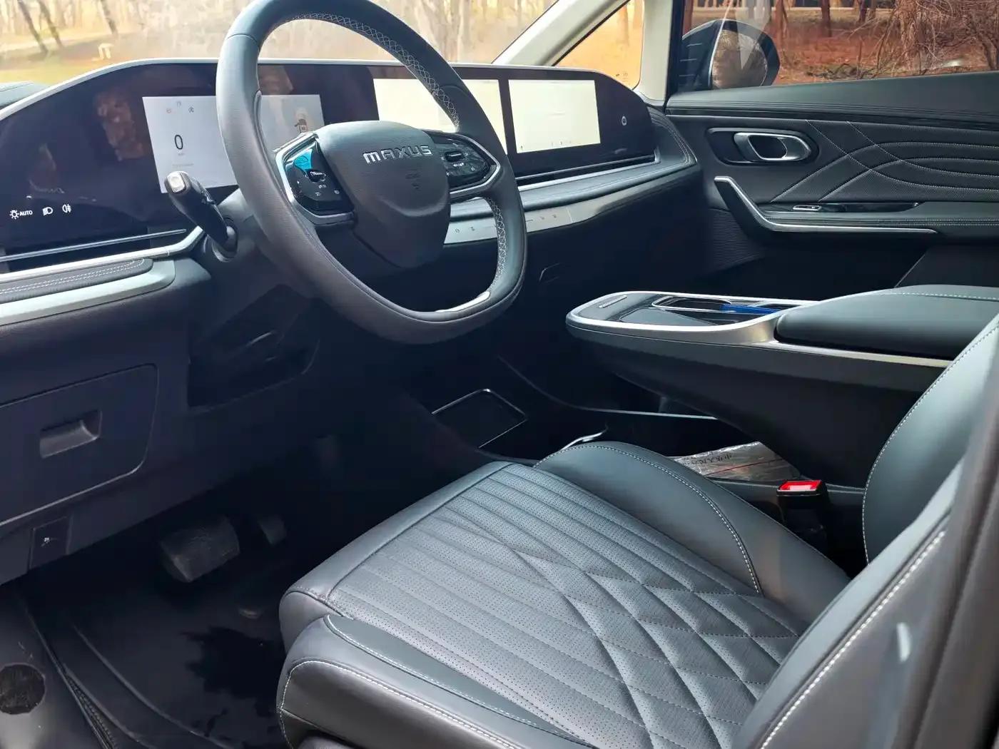 Maxus G90 2024 2.0T Starry Night 7-Seater Edition — миниатюра 5
