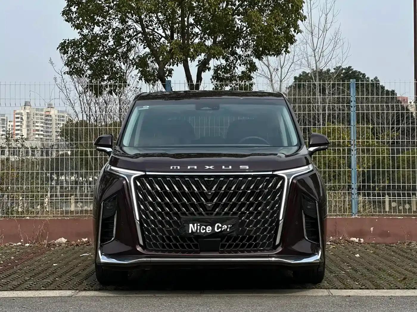 Maxus G90 2022 2.0T Interstellar 7-Seater Edition — миниатюра 2