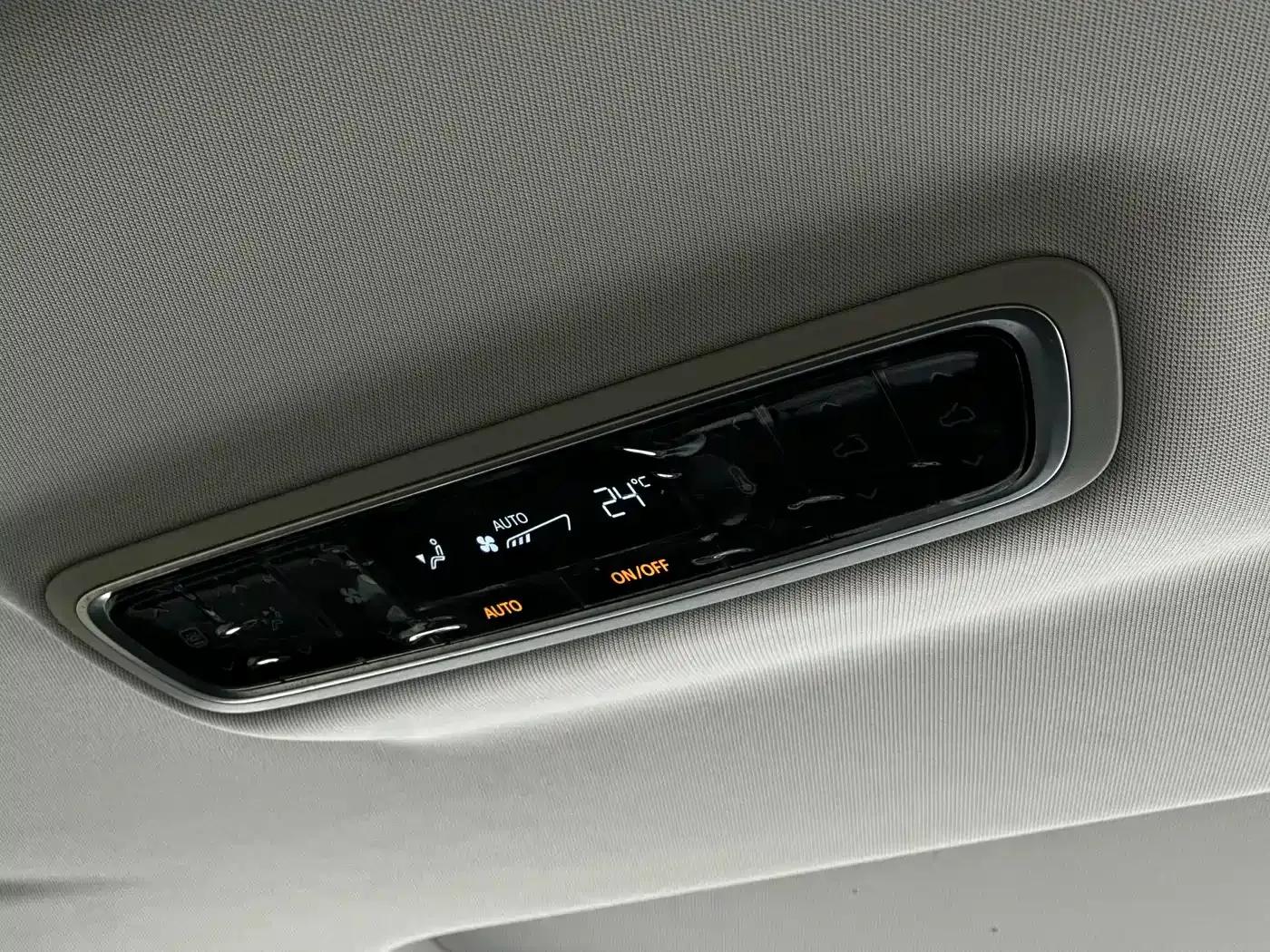 Maxus G90 2022 2.0T Interstellar 7-Seater Edition — миниатюра 20