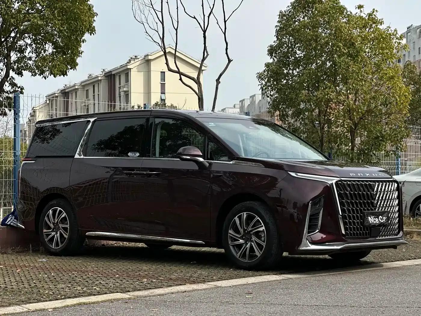 Maxus G90 2022 2.0T Interstellar 7-Seater Edition — миниатюра 3