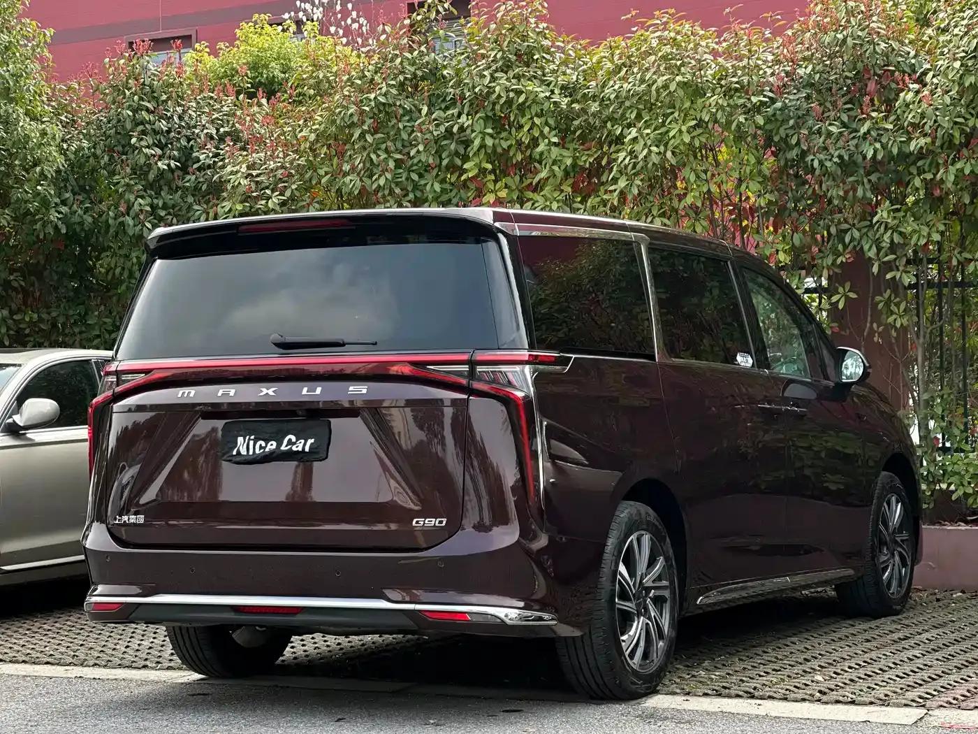 Maxus G90 2022 2.0T Interstellar 7-Seater Edition — миниатюра 27
